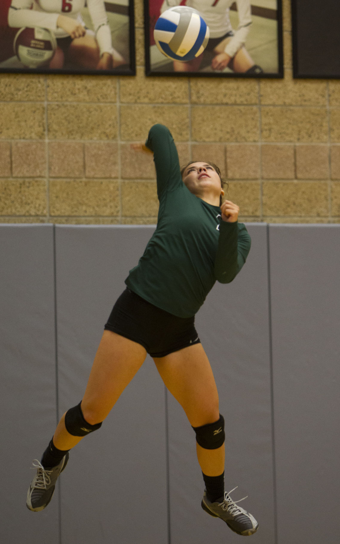 Canyon Ridge vs. Burley volleyball
